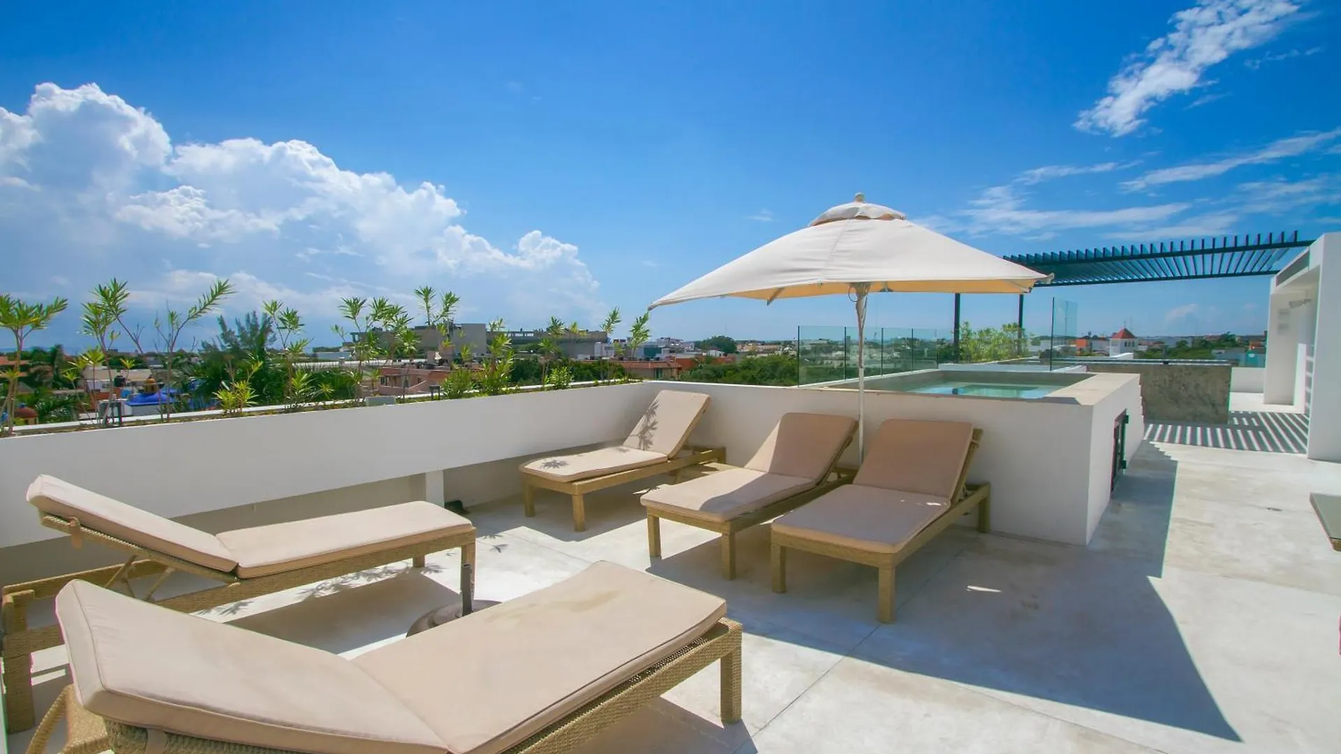 Big & Comfortable Anah 405 For 10 Pax Playa Del Carmen Mexico
